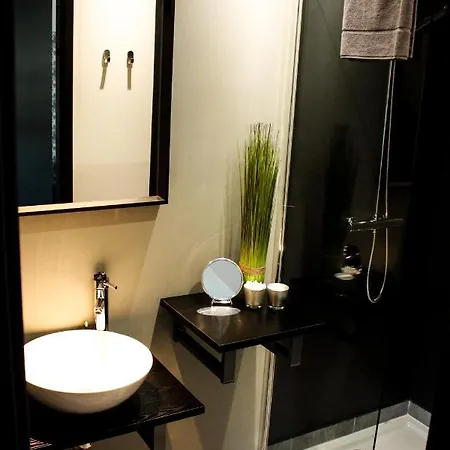 A Bascule Maastricht Bed & Breakfast 4*